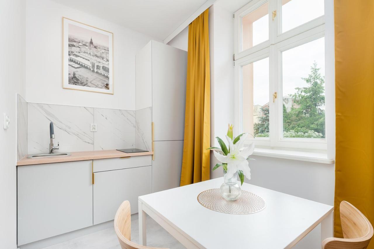 Rose Apartment Cracovie Extérieur photo