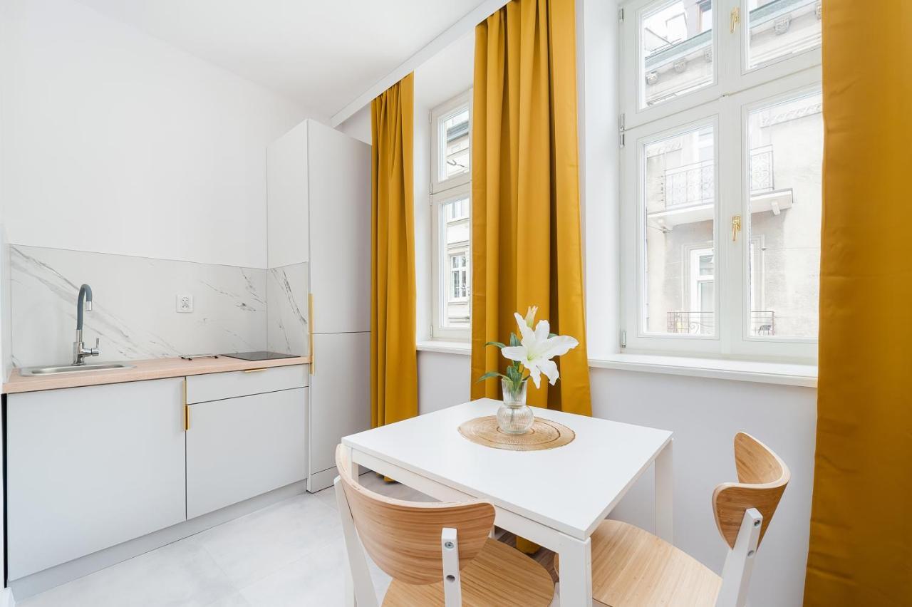 Rose Apartment Cracovie Extérieur photo